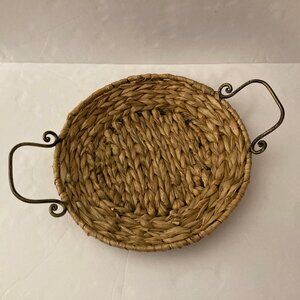 Round Sea Grass Basket Tray with Metal Handles
